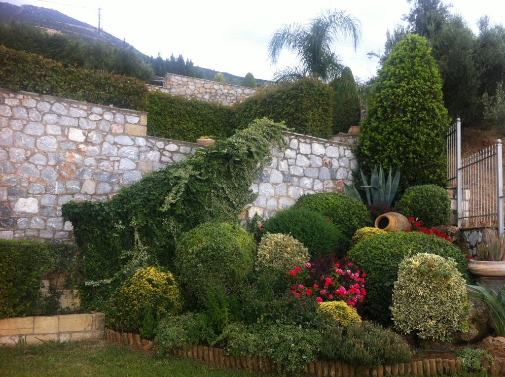 Villa Rebecca Kalamata Bagian luar foto