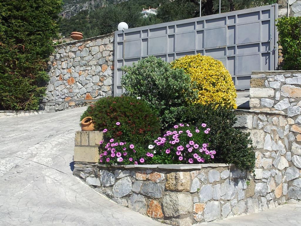 Villa Rebecca Kalamata Bagian luar foto