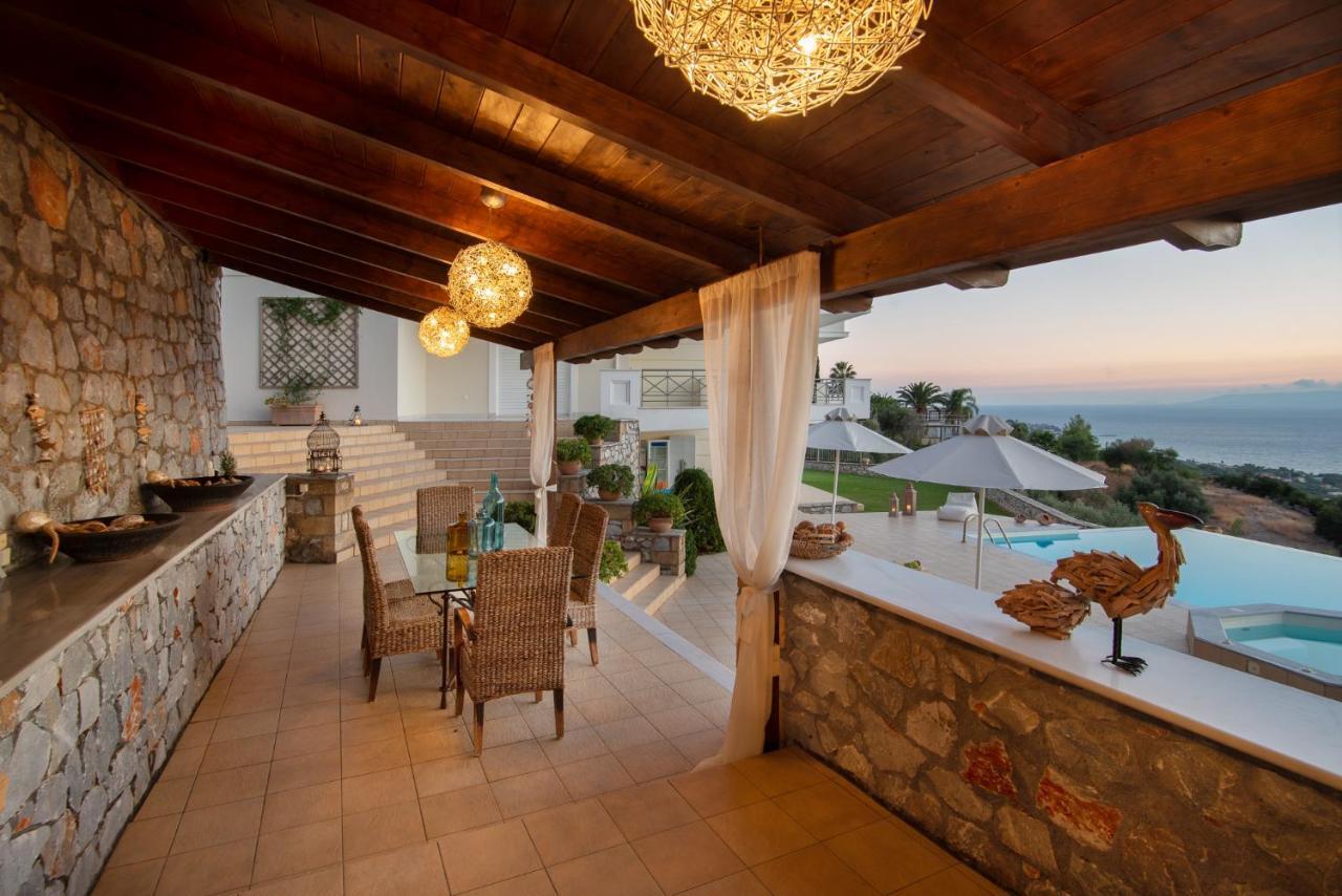 Villa Rebecca Kalamata Bagian luar foto